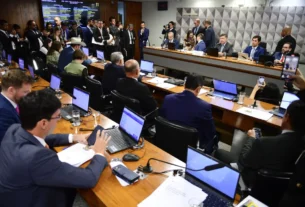 PT fica sozinho na CPMI do INSS após debandada de aliados