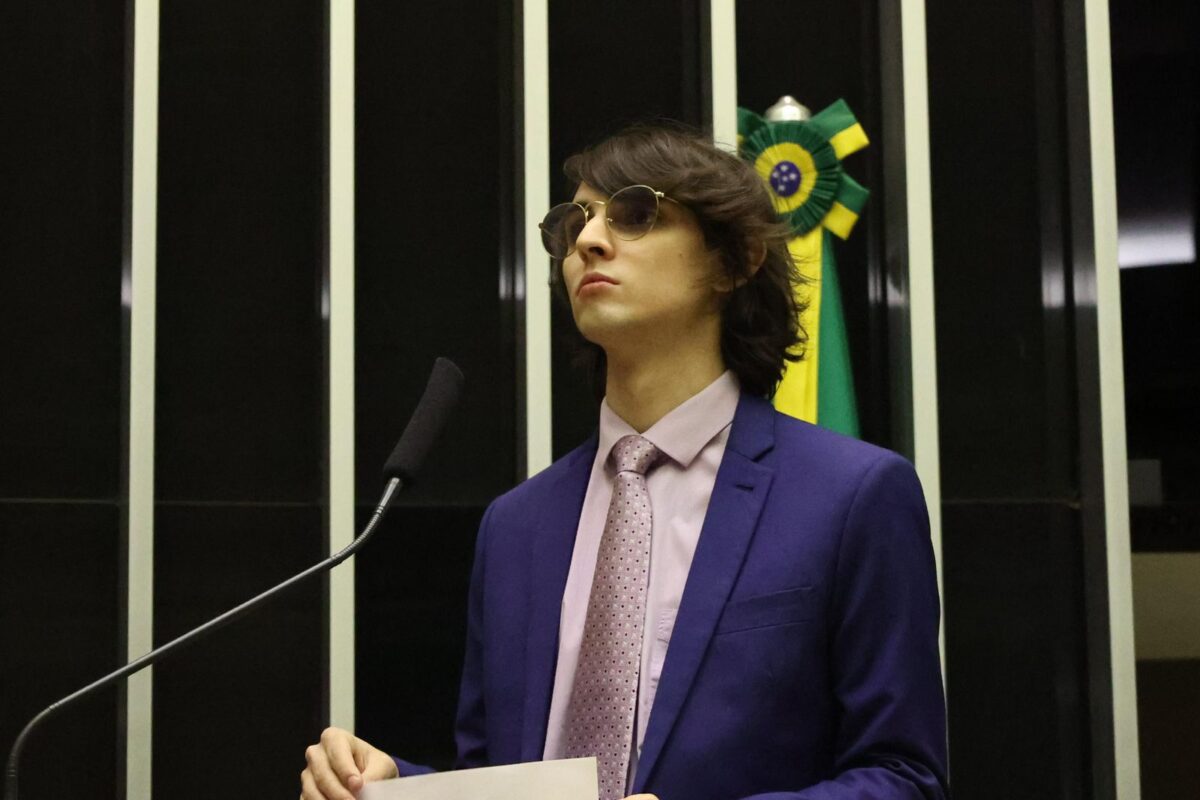 Mandel Aciona MPF Por Paralisação do Transporte Escolar no Amazonas
