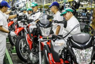 Imagem mostra produção de motos - Setor de Motos na Zona Franca Alcança Melhor Performance em 14 Anos