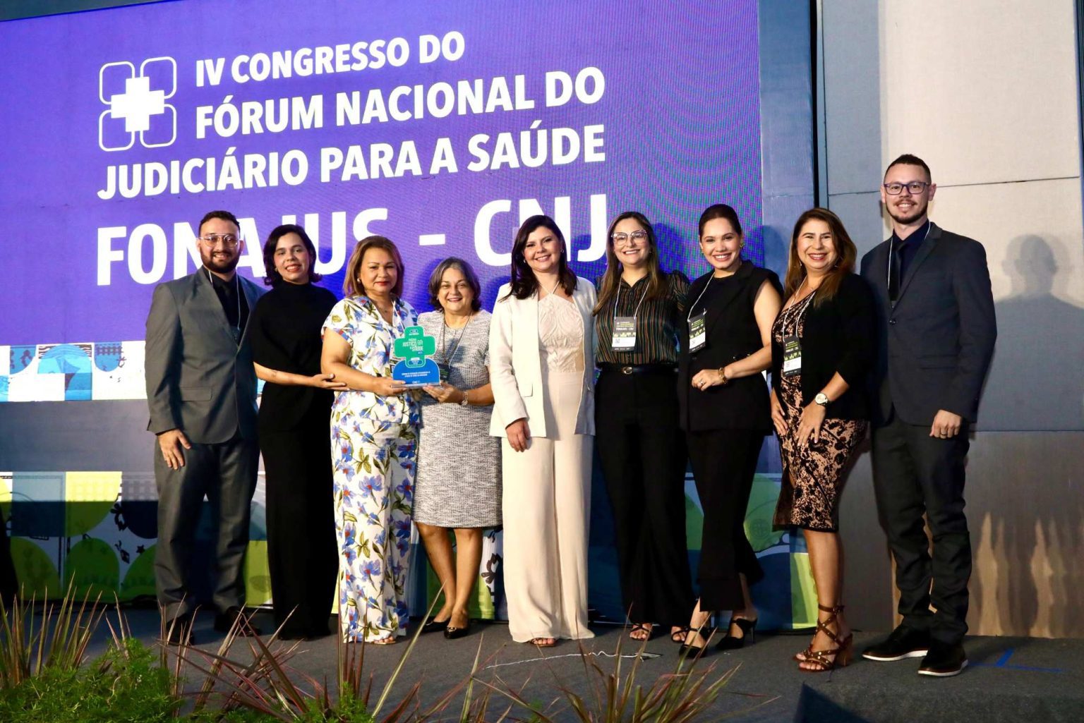 Imagem mostra os membros da Câmara de Mediação da Saúde do Amazonas - Premiação do CNJ: Câmara de Mediação da Saúde do AM Conquista 1º Lugar