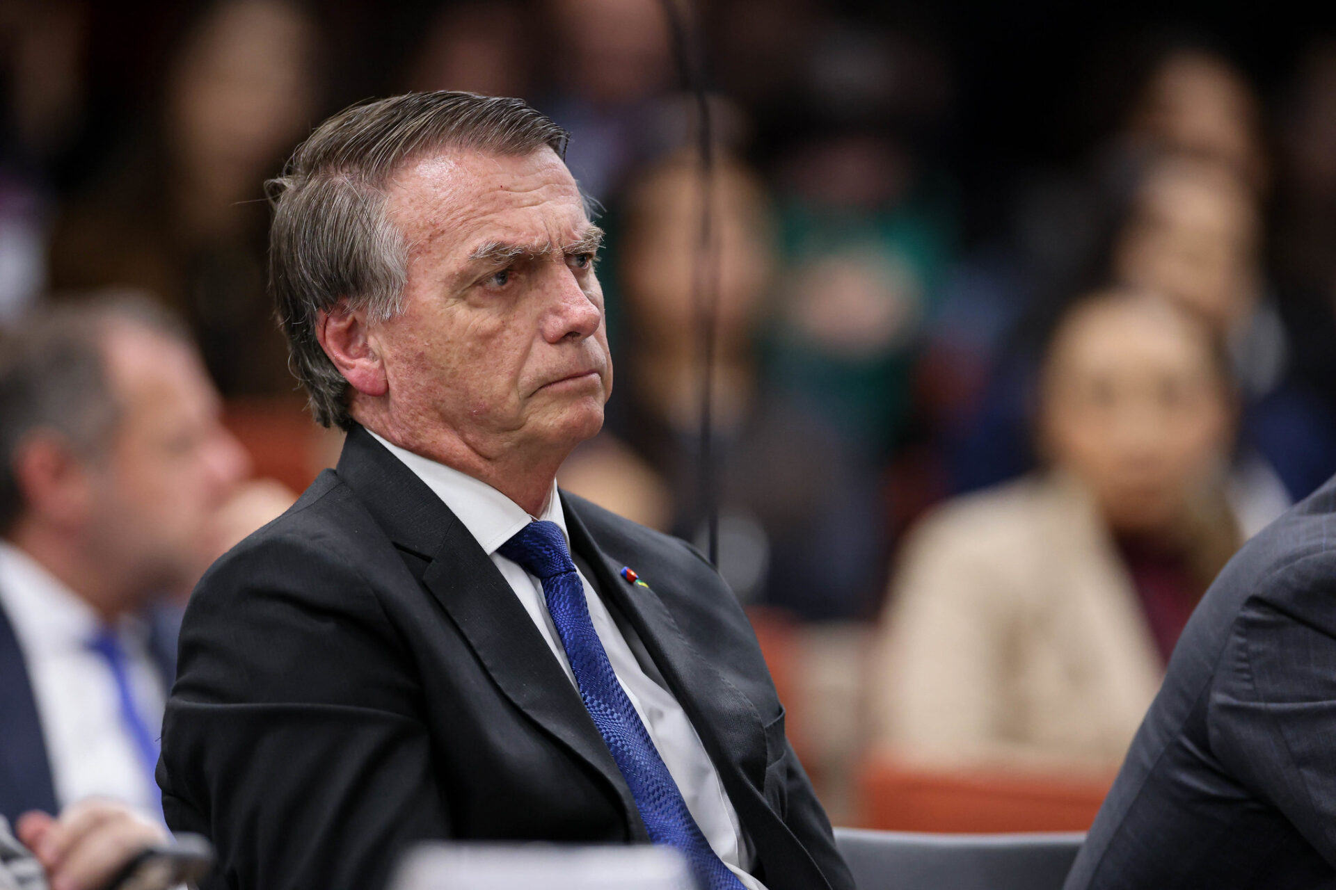 Prisão de Bolsonaro: 54% dos Brasileiros Apoiam Decisão, Aponta Datafolha